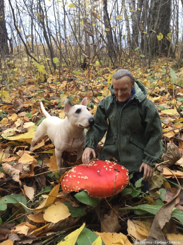 Матвей Сергеевич на прогулке с Сенсеем