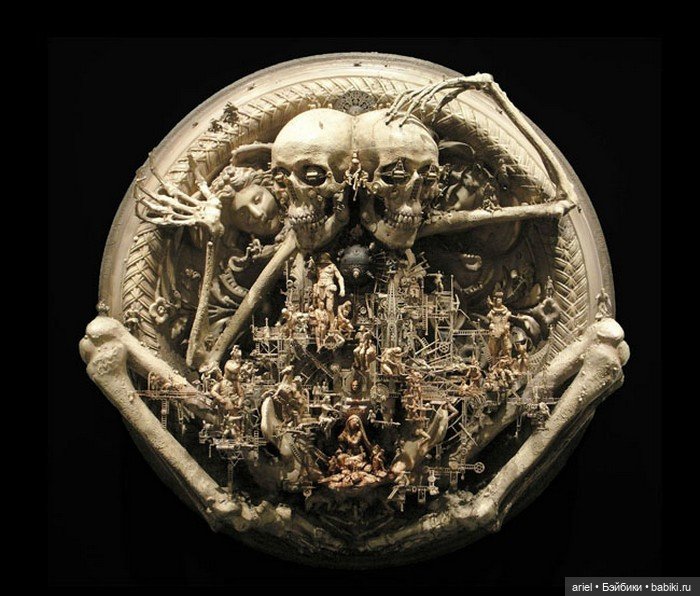 Крис Кукси скульптура и гротеск