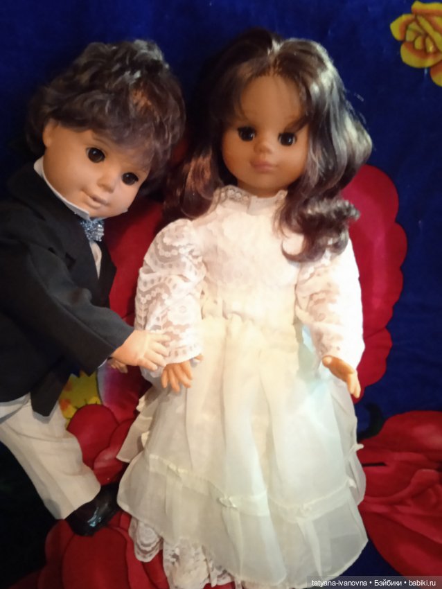 А Татьяна в куклы не играла или читая роман "Е.Онегин А" С Пушкина