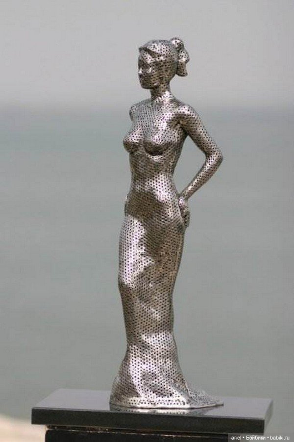 Скульптуры из металла от Chan Girl Park