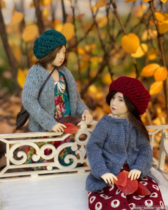 Птички и Наби с Сайей на прогулках этой осенью