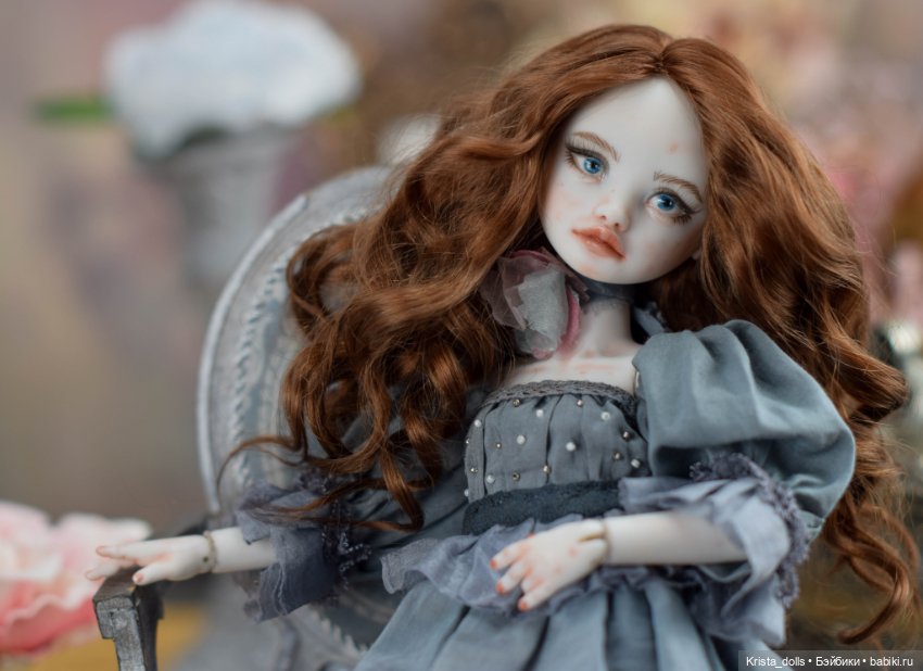 Кукла фарфоровая шарнирная Агата