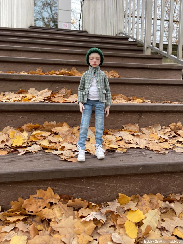 Птички и Наби с Сайей на прогулках этой осенью