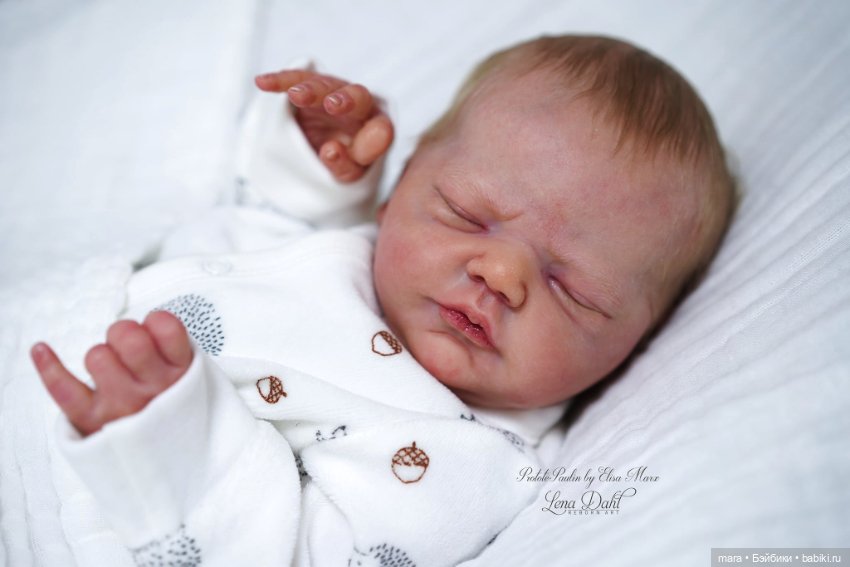 Paulin скульптора Elisa Marx, автор прототипа Lena Dahl