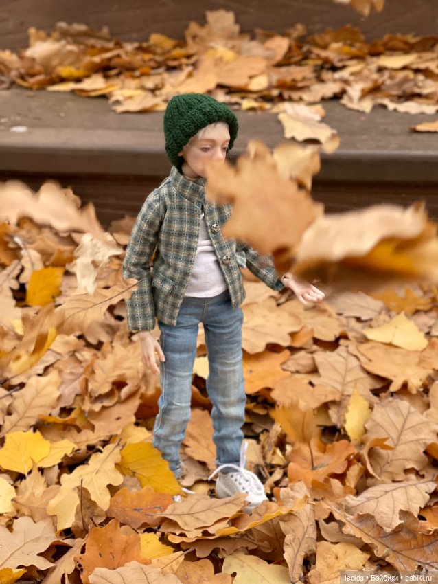 Птички и Наби с Сайей на прогулках этой осенью