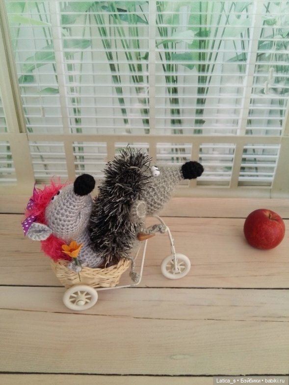 Любовь и ёжики — Вязаные игрушки и амигуруми: крючком (фото 6)