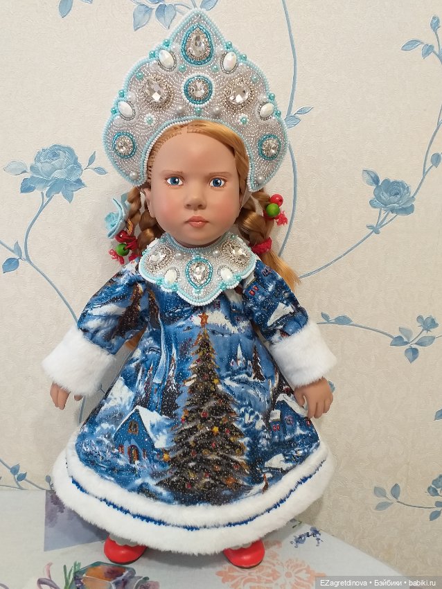 Кокошник и оплечье для кукол Zwergnase 34 см