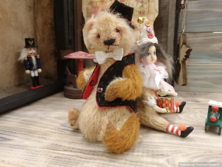 Kaspar мишка-тедди из коллекции "Винтажный цирк" (фото 9)