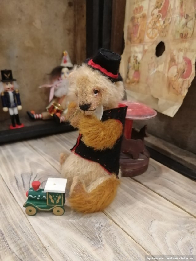 Kaspar мишка-тедди из коллекции "Винтажный цирк"