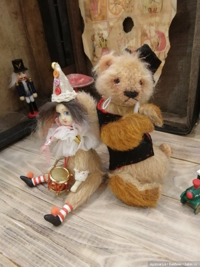 Kaspar мишка-тедди из коллекции "Винтажный цирк"