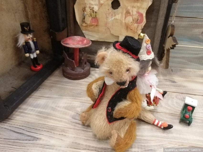 Kaspar мишка-тедди из коллекции "Винтажный цирк" (фото 6)