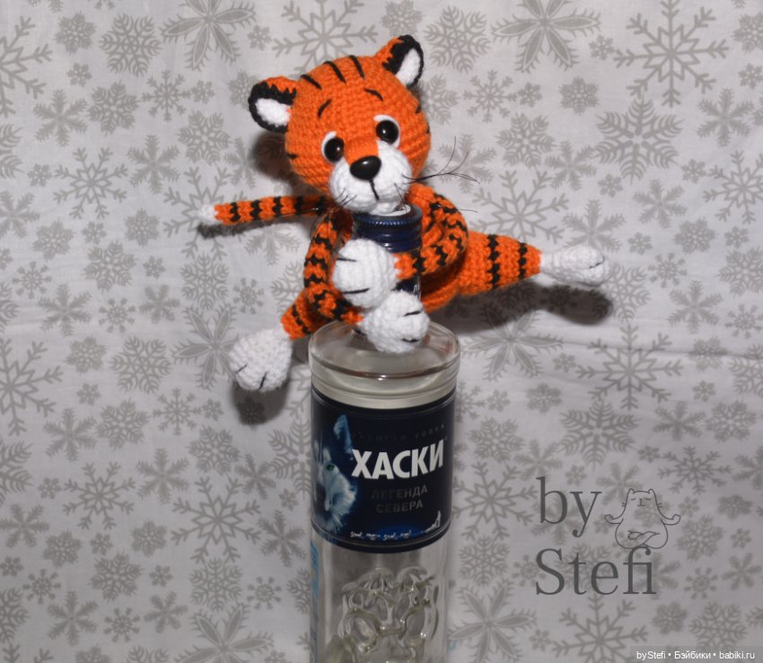 Афанасий. Тигрик на бутылку. Довязаааааала его (фото 2)