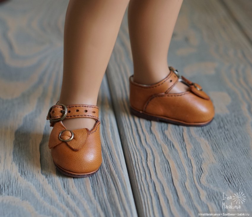 Sasha Morgenthaler. Red-haired. October 2021