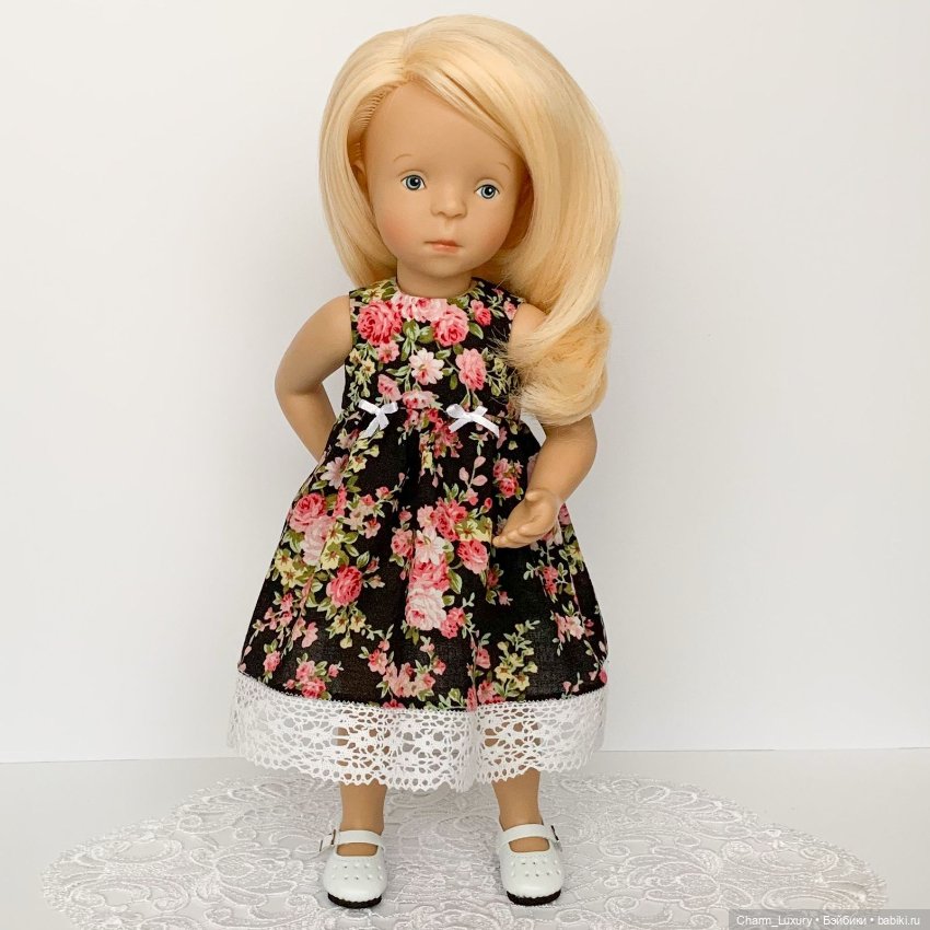 Какой стиль одежды предпочитают Ваши куколки