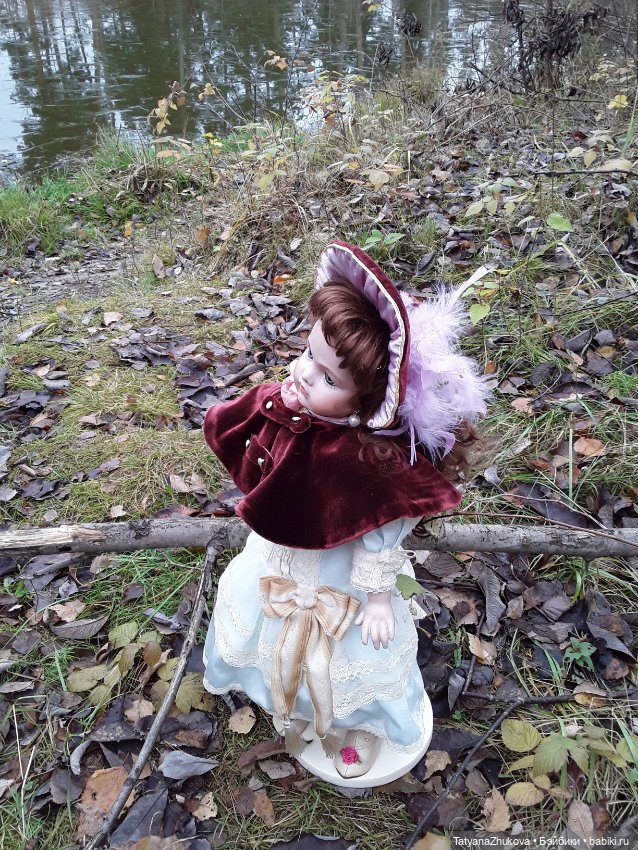 "Октябрь уже отцвел..." — Редкие антикварные куклы и реплики: воск (фото 7)