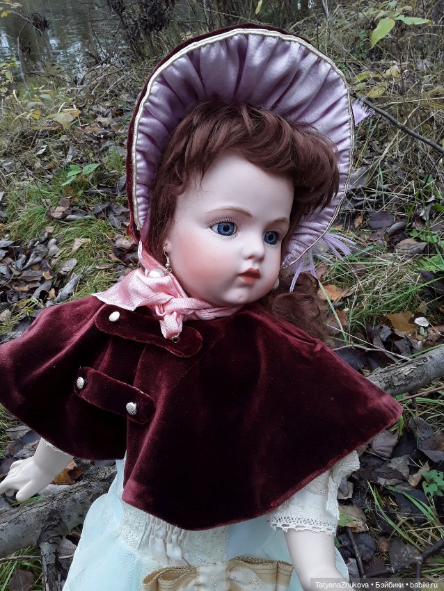 "Октябрь уже отцвел..." — Редкие антикварные куклы и реплики: воск (фото 9)