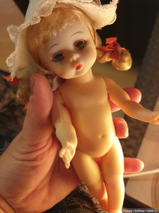 Малышки Madam Alexander: подделка или просто другой возраст (фото 2)