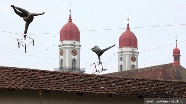 Скульптуры в воздухе Ежи Кедзера (Jerzy Kedziora) (фото 9)