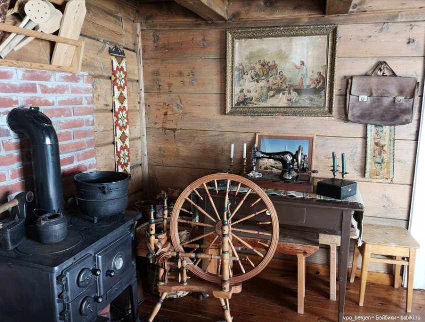 Старинные скандинавские интерьеры - и живущие в них куклы (фото 6)