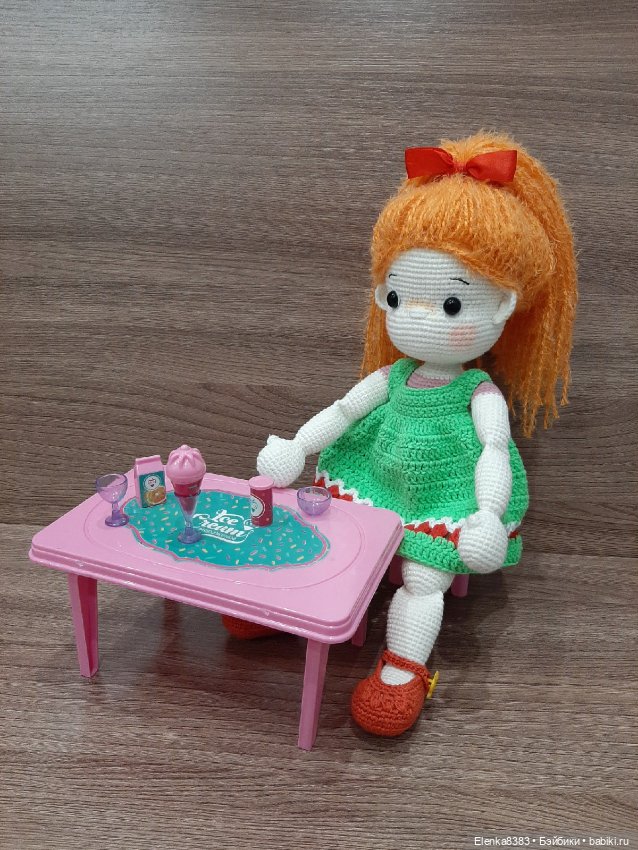 Куклы бывают разные. Даже вязаные