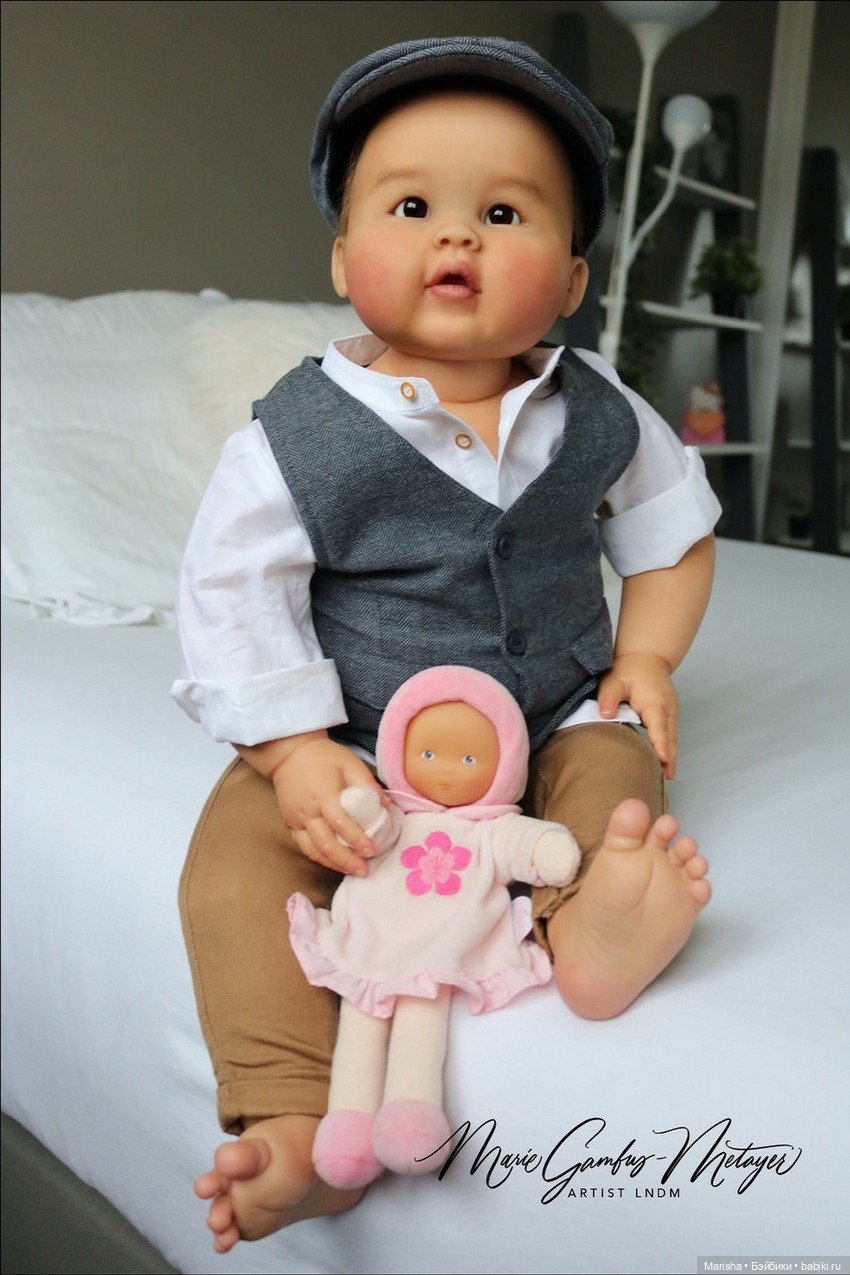 Lin-Lin скульптора Ping Lau, автор прототипа Marie Metayer