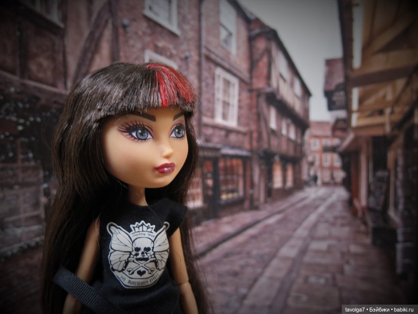 Сериз и Мэделин в ноябрьском лесу