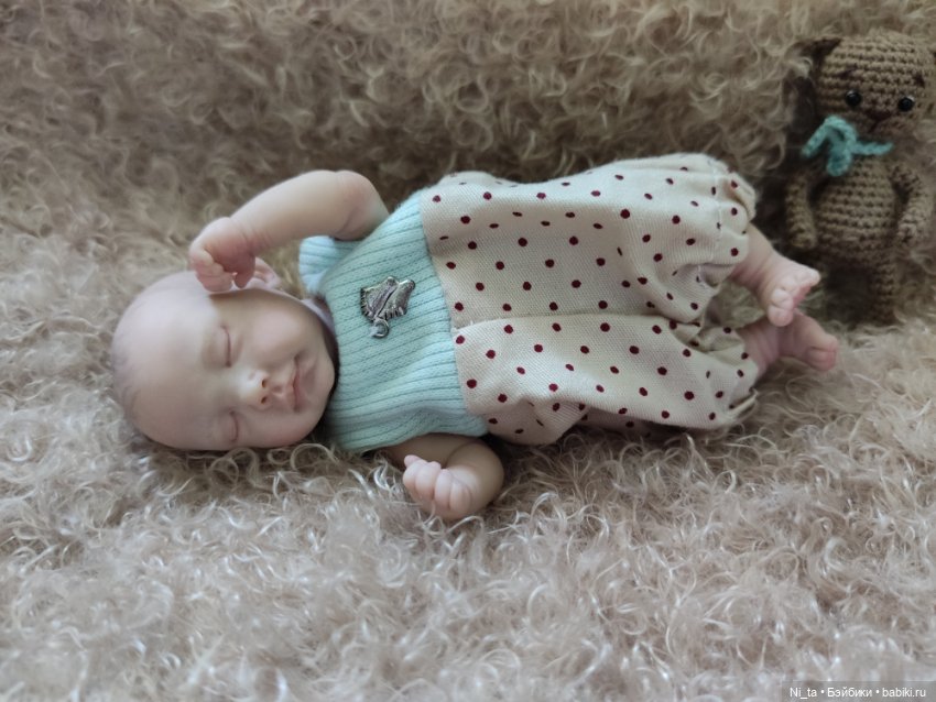 Мой маленький малыш с ладошку