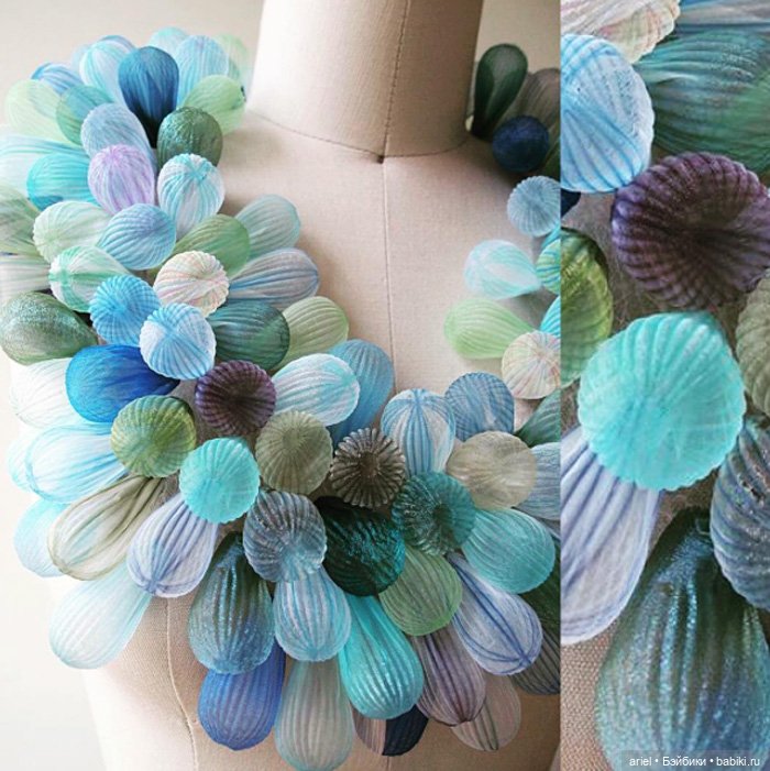 Скульптуры и украшения из ткани