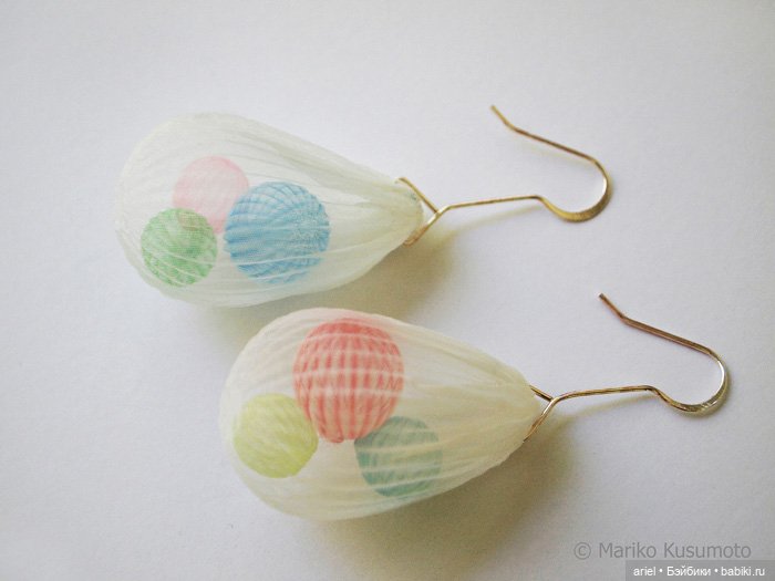 Скульптуры и украшения из ткани