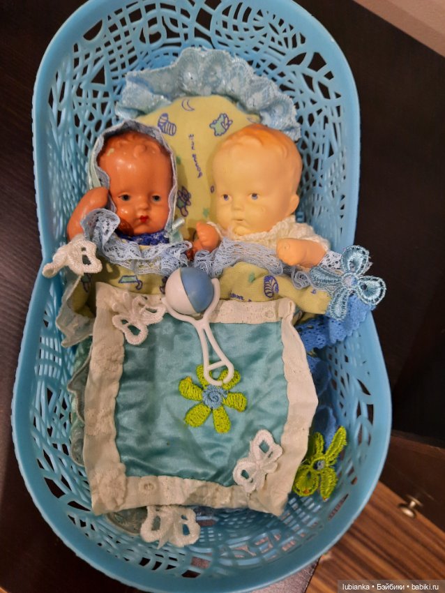 Куча мала или мал мала меньше