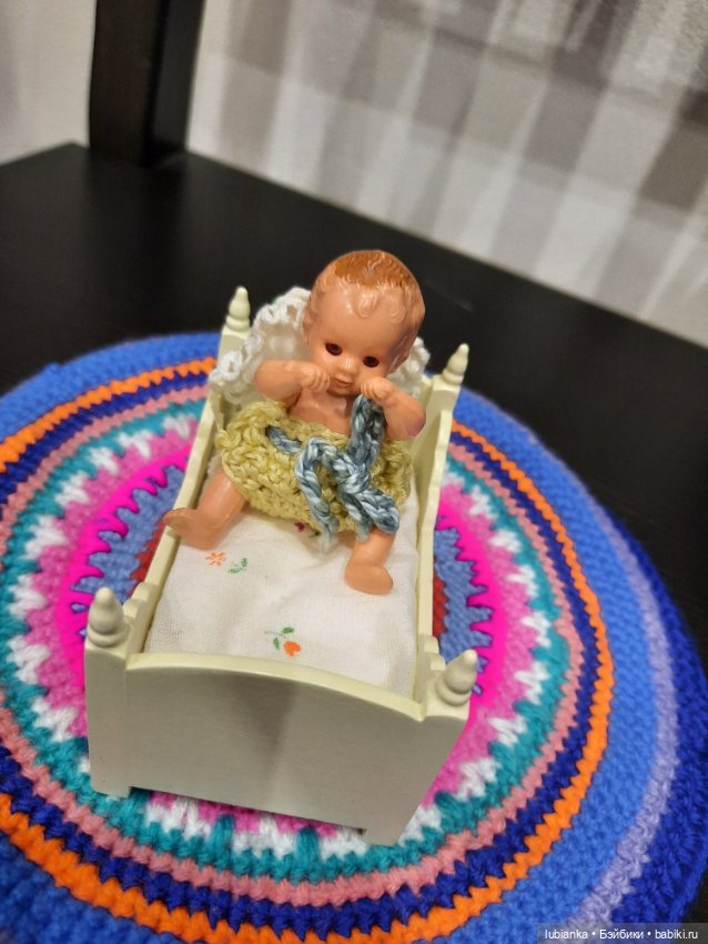 Куча мала или мал мала меньше