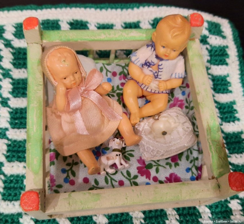 Куча мала или мал мала меньше