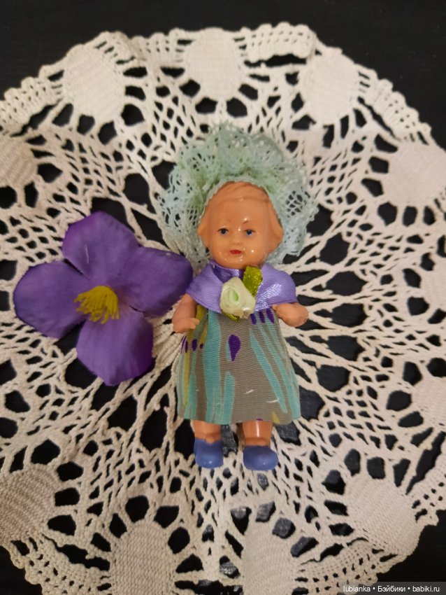 Стоят девчонки, стоят в сторонке (фото 9)