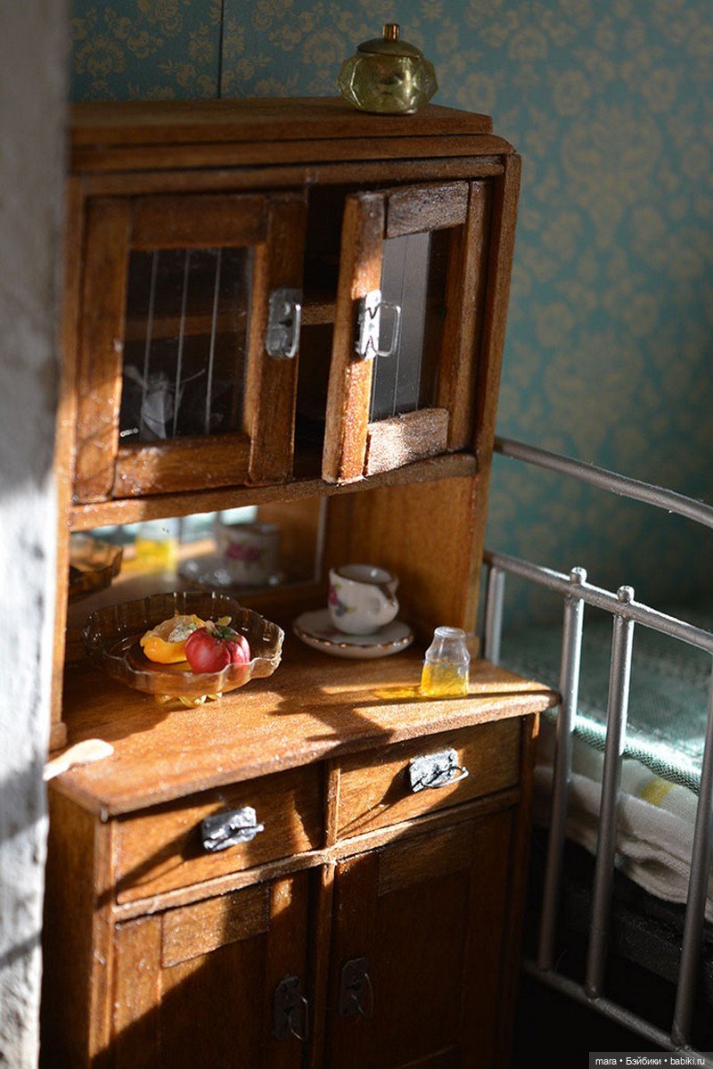 Гостиная с печкой и тремя окнами, автор румбокса Галина Чиркова (фото 5)