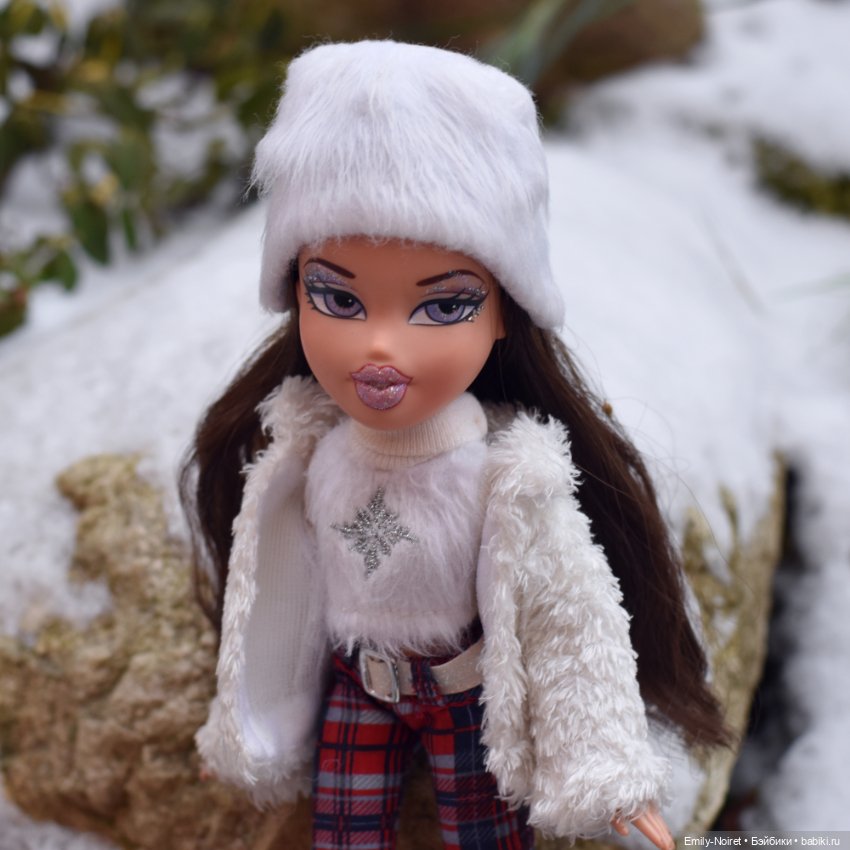 Дана и первый снег — Куклы Bratz (Братц) и Moxie Girlz: MGA (фото 3)