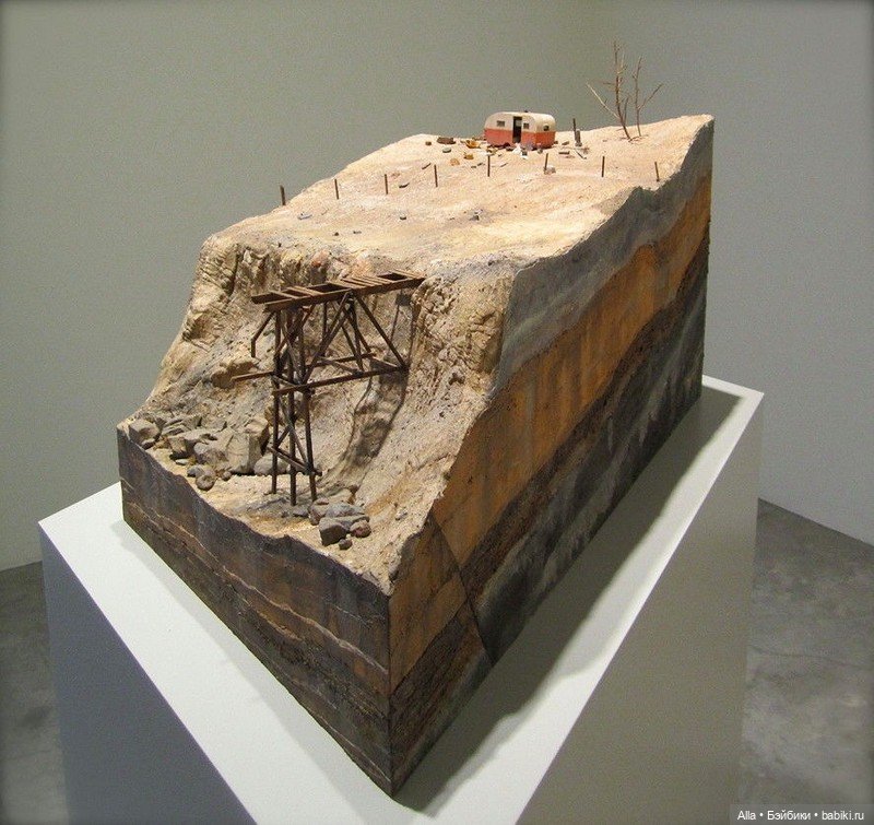 Работы художника Michael C. McMillen