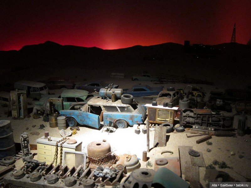 Работы художника Michael C. McMillen