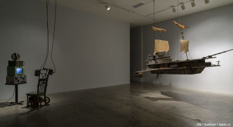 Работы художника Michael C. McMillen