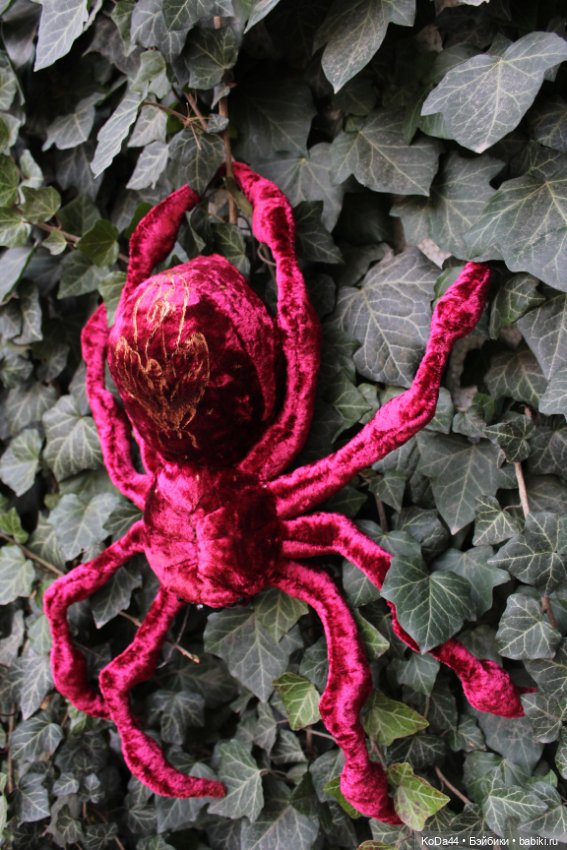 Плюшевый паук Зюзя из серии Древний род (фото 7)