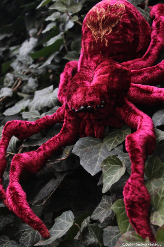 Плюшевый паук Зюзя из серии Древний род