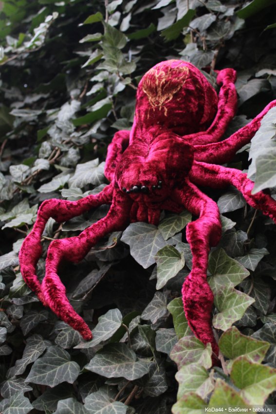 Плюшевый паук Зюзя из серии Древний род (фото 4)