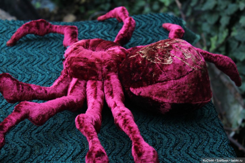 Плюшевый паук Зюзя из серии Древний род (фото 9)