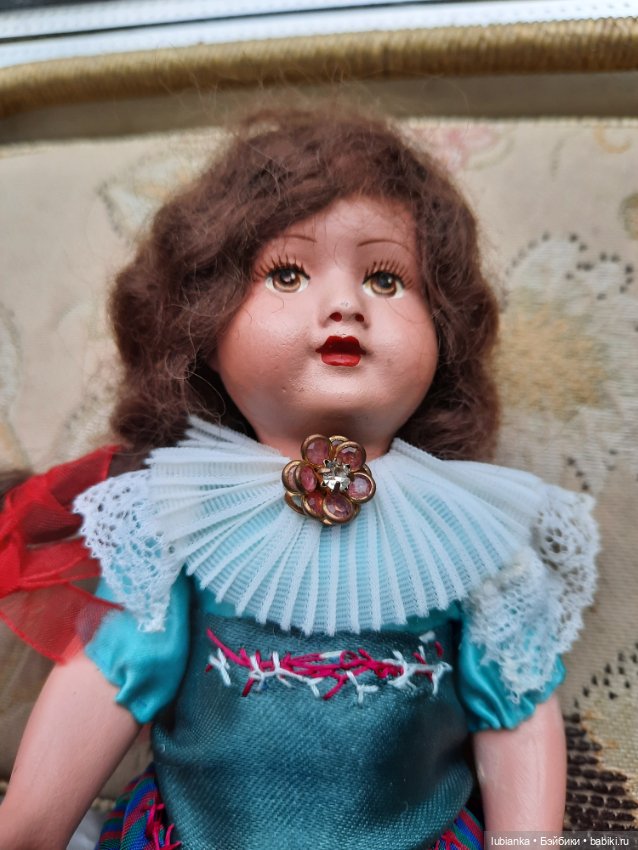 И опять только об одной кукле