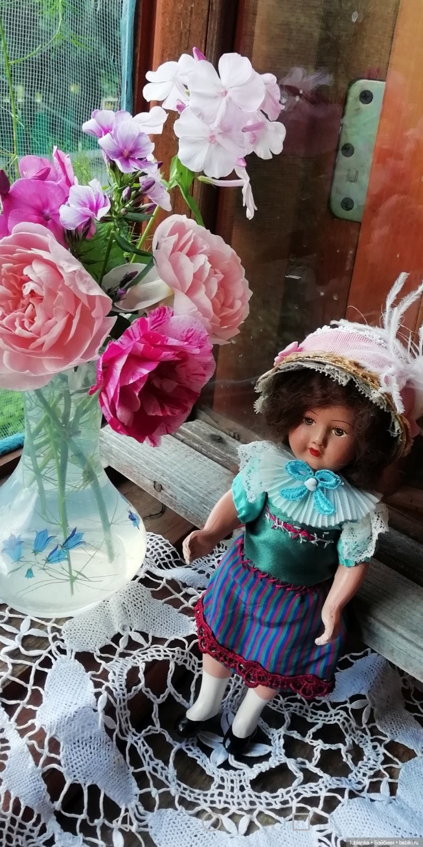 И опять только об одной кукле
