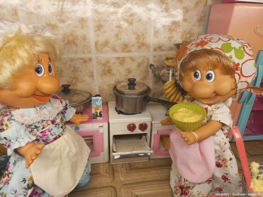 "Веселые картинки". Тетя Фаина печет кексы (фото 10)