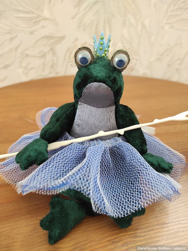 The frog — Авторские текстильные куклы: Вальдорфские (фото 9)