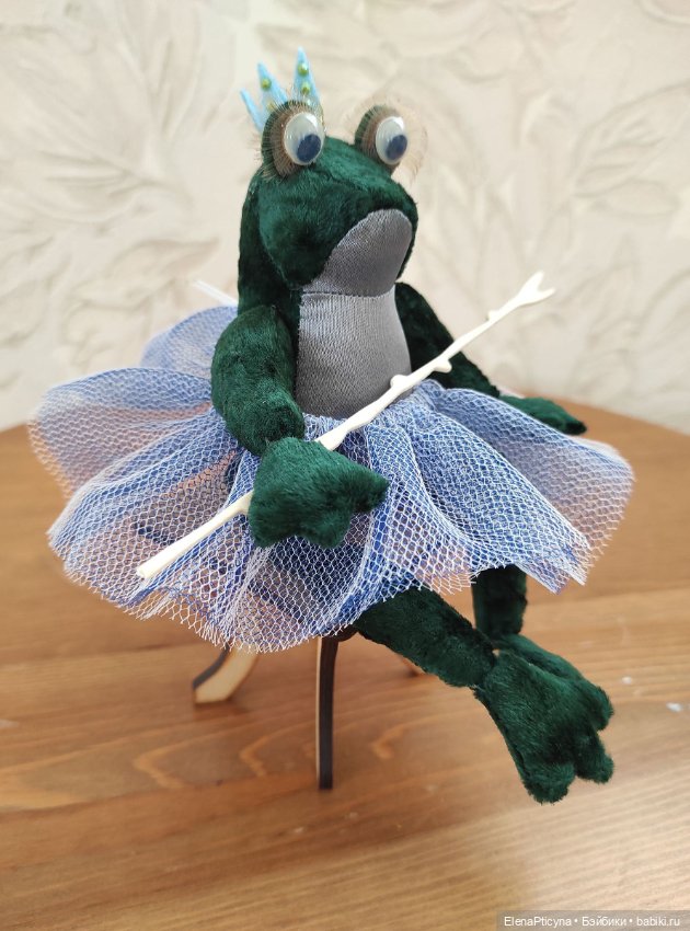 The frog — Авторские текстильные куклы: Вальдорфские (фото 8)