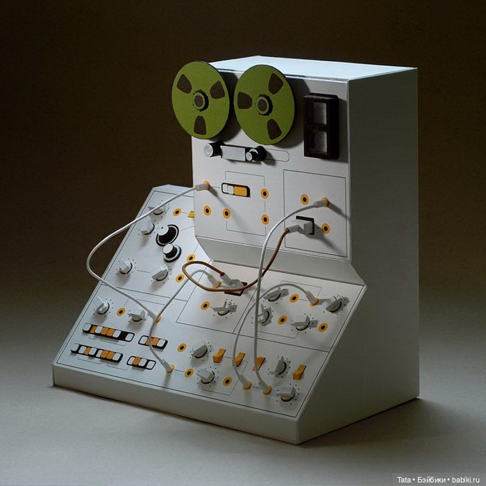 Техника из картона и бумаги, автор Dan McPharlin (фото 7)