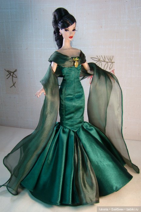 Вечерние платья для модельных девушек ФР (фото 2)