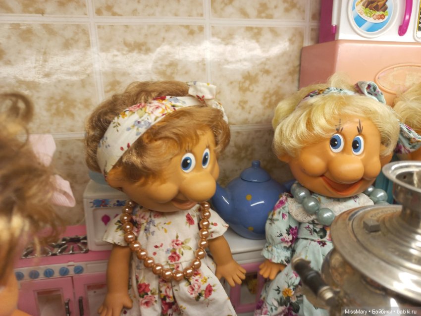 "Веселые картинки". Чай с кексиками